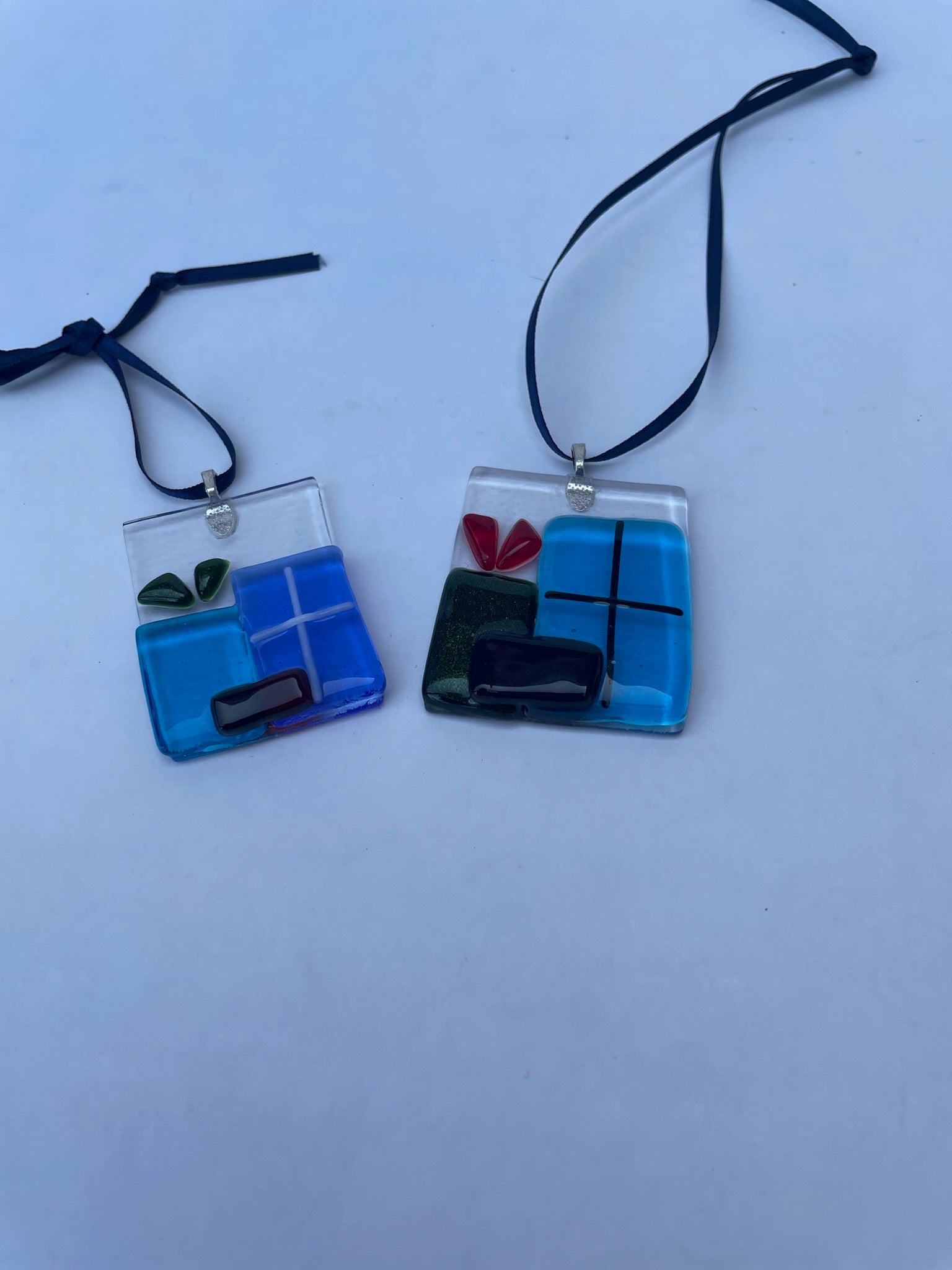 Present Christmas Tree Decoration